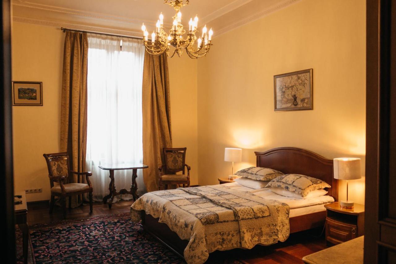 British Club Lviv Ξενοδοχείο Εξωτερικό φωτογραφία
